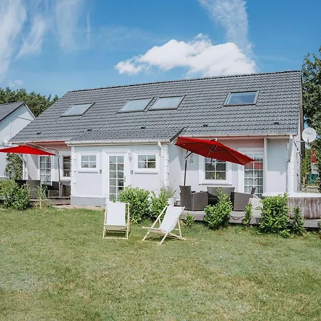 Prázdninový dům Ferienhaeuser Insel Usedom Haus Milo 5 - Blick Aufs Achterwasser! Whirlpool Und Sauna Lutow
