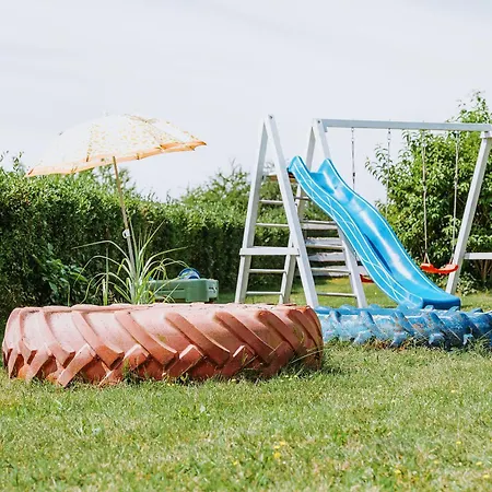 Prázdninový dům Ferienhaeuser Insel Usedom Haus Milo 5 - Blick Aufs Achterwasser! Whirlpool Und Sauna Lutow