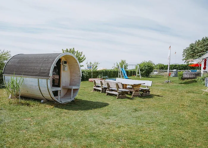 Ferienhaeuser Insel Usedom Haus Milo 5 - Blick Aufs Achterwasser! Whirlpool Und Sauna 펜션 Lutow
