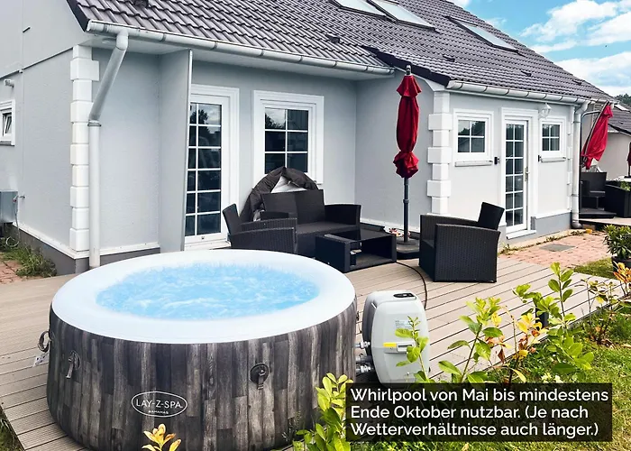 펜션 Ferienhaeuser Insel Usedom Haus Milo 5 - Blick Aufs Achterwasser! Whirlpool Und Sauna Lutow
